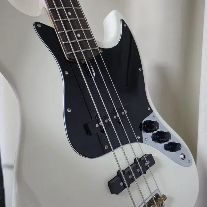 [BUNJANG] Dame VS5 Bass Guitar / 데임 VS5 베이스기타