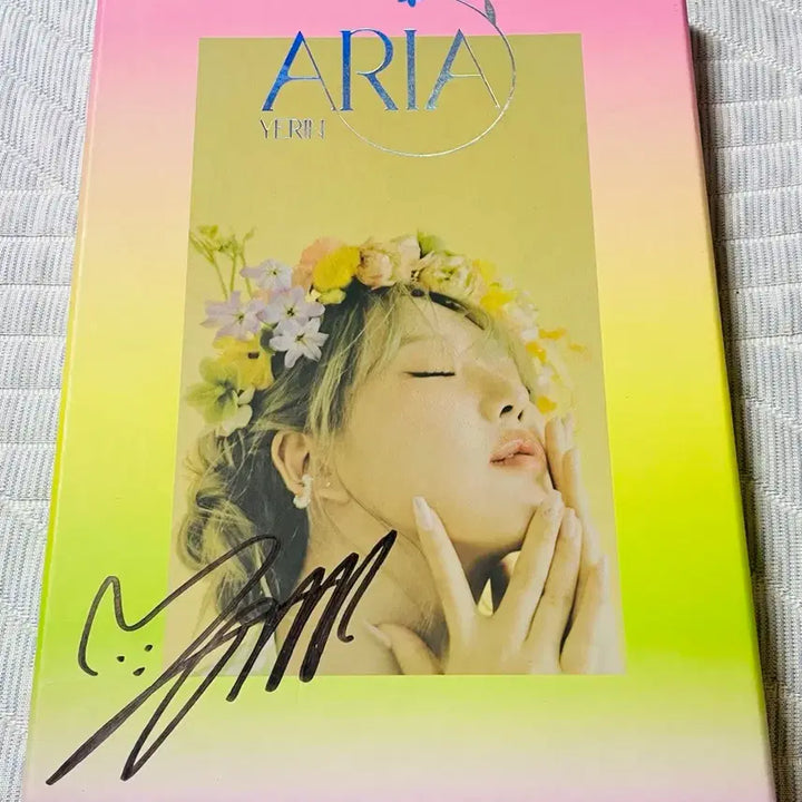 [SOLD OUT] [BUNJANG] GFRIEND Yerin 1st Mini Album ARIA Autographed Album / 여자친구 예린 미니 1집 친필싸인 앨범 비매
