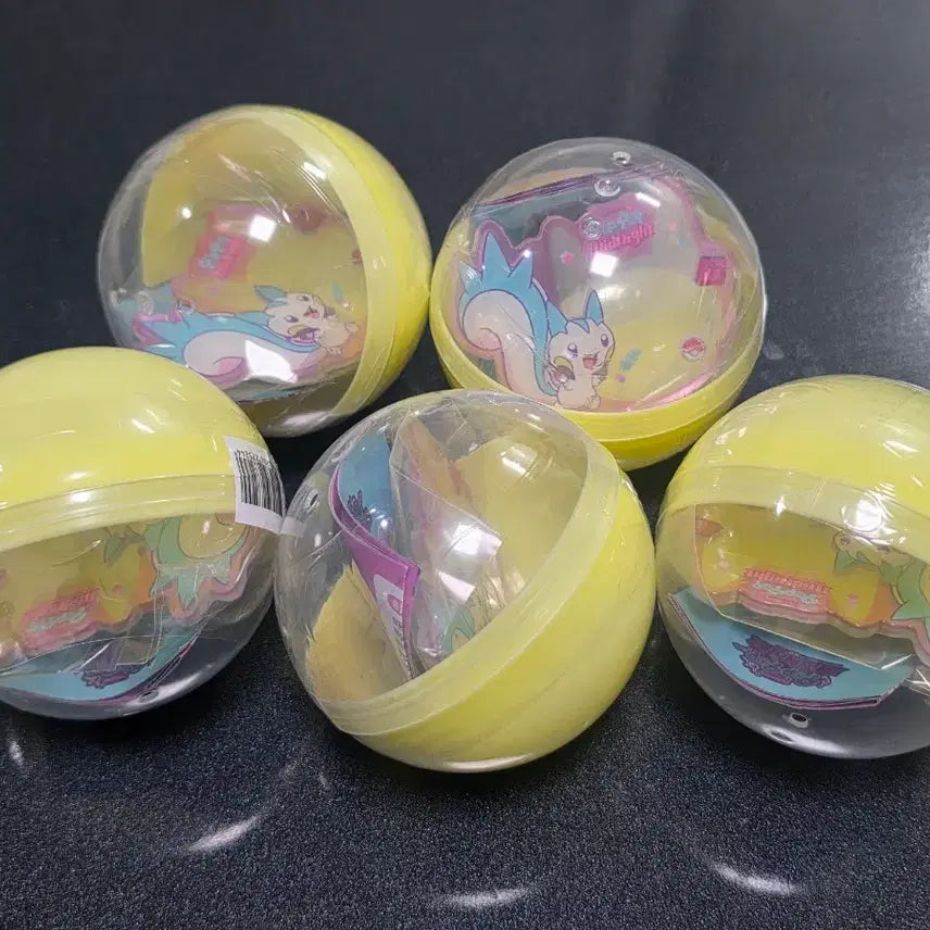 [BUNJANG] Pokemon Ditto Playground Mirror Sticker Pachirisu Capsule Toy / 포켓몬 메타몽놀이터 미러 스티커 파치리스