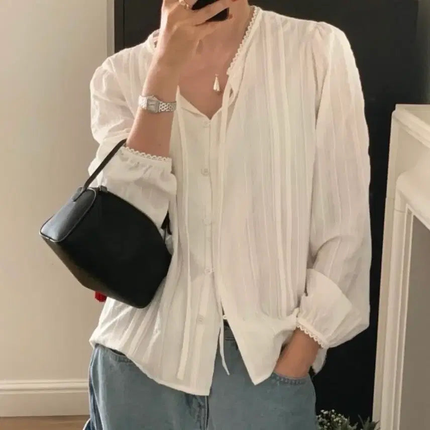 [BUNJANG] London Lace Offin Lace Blouse Ivory / [런던레이스] 오핀 레이스 블라우스