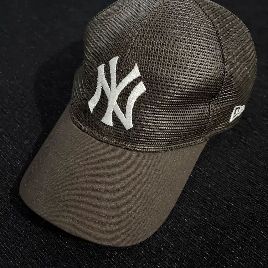 [BUNJANG] Beauty &amp; Youth New Era Mesh Ball Cap Brown / [Beauty &amp; Youth] 뷰티 앤 유스 뉴에라 매쉬 볼캡 브라운