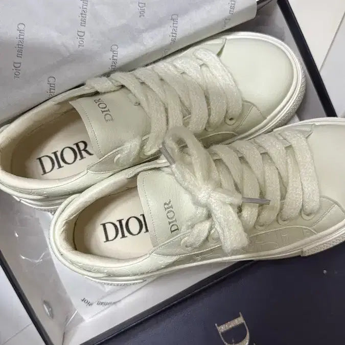 [BUNJANG] Dior Sneakers White Size 42 / 디올 스니커즈 42