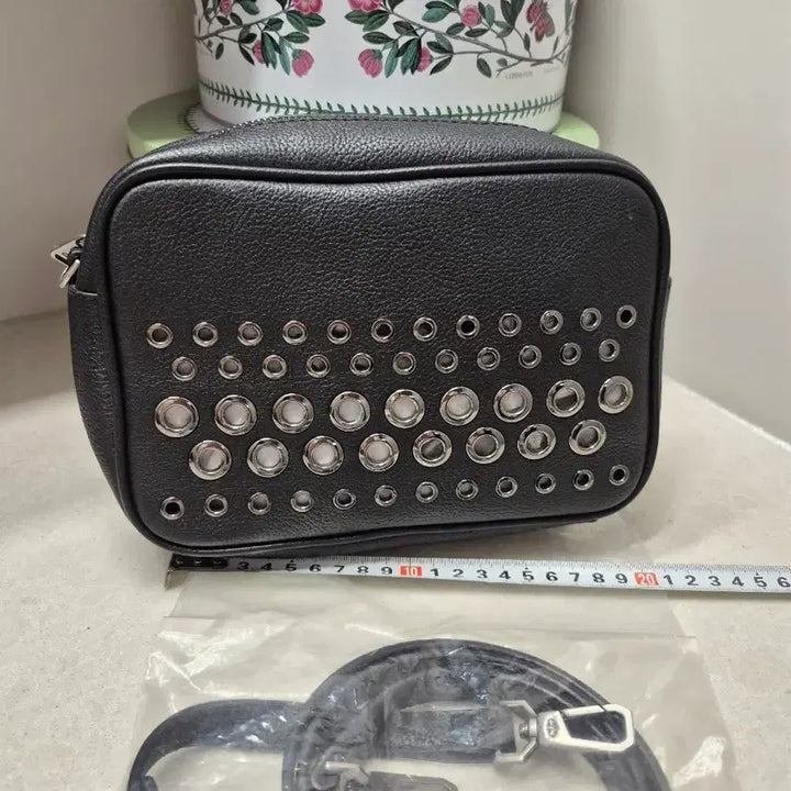 [BUNJANG] Decke Crossbody Bag / 한섬덱케 크로스백