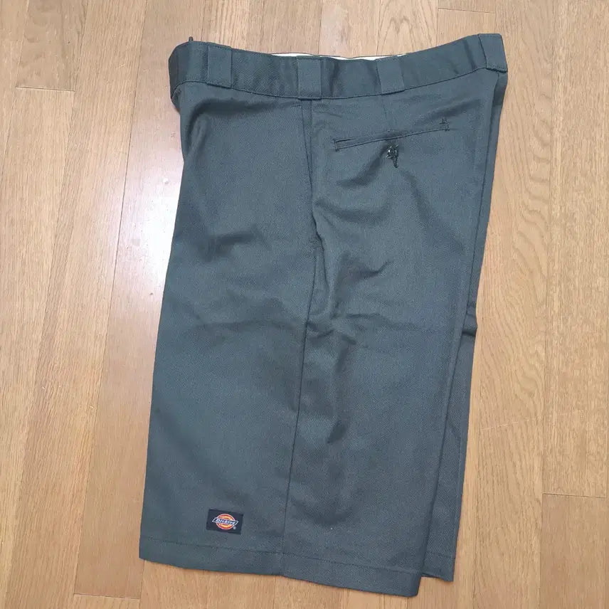 [BUNJANG] Dickies 42283 Bermuda Work Shorts Khaki / [32] 디키즈 42283 버뮤다 워크 쇼츠 카키