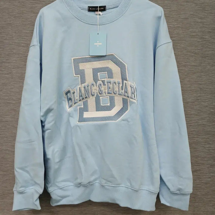 [SOLD OUT] 5353 새상품 블랑앤 에끌레어 기모 맨투맨 S