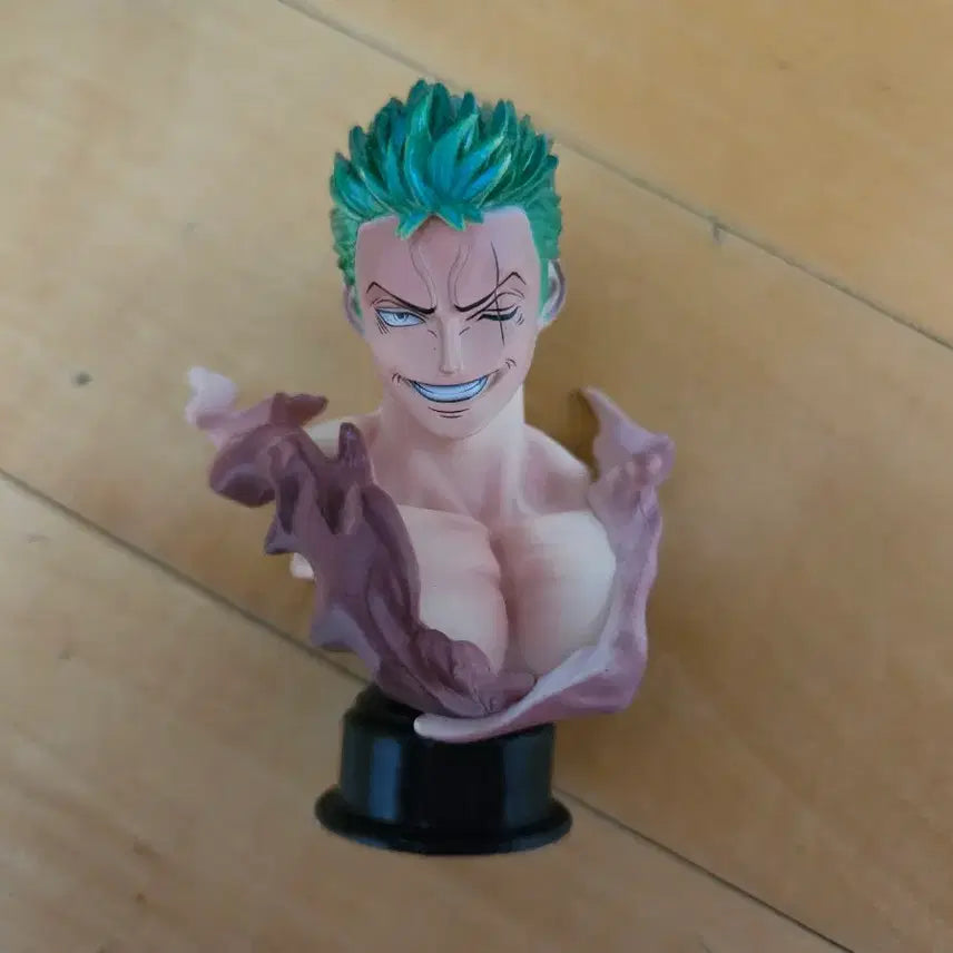 [BUNJANG] One Piece Zoro Figure with Remote-Controlled LED / 원피스 조로 피규어