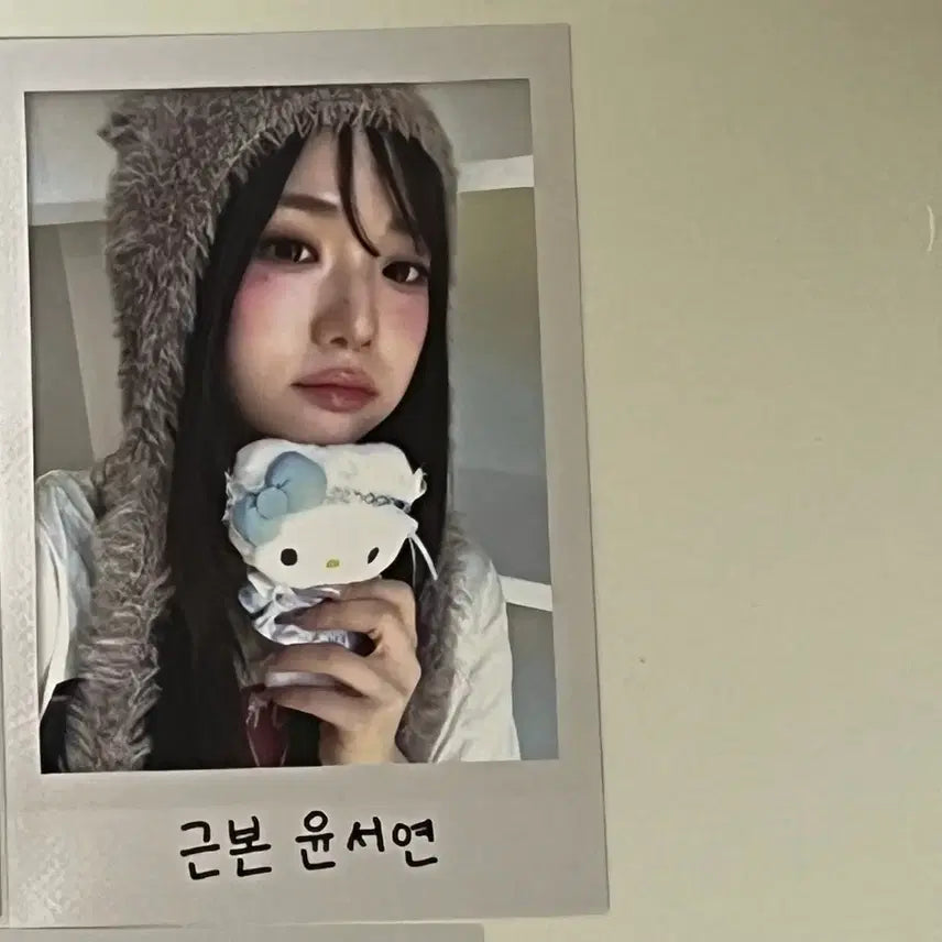 [BUNJANG] tripleS Yeon Baby Flower 2nd Week Live Broadcast Photocard / 트리플에스 서연 베이비플라워 2주차 공방 포카 폴라