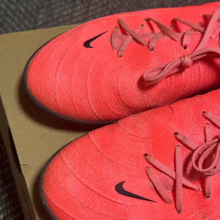 [BUNJANG] Nike Phantom GX2 Pro TF Futsal Shoes 270mm / 나이키 팬텀 GX2 프로 TF 풋살화 270mm