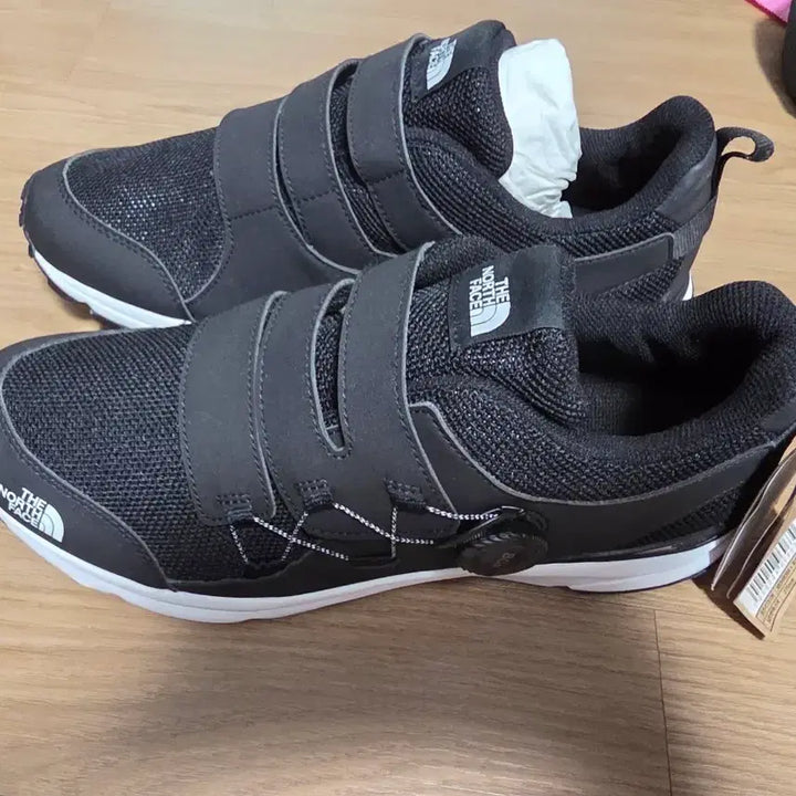 [BUNJANG] The North Face Boa Black Sneakers / 노스페이스 보아 블랙 운동화 새상품