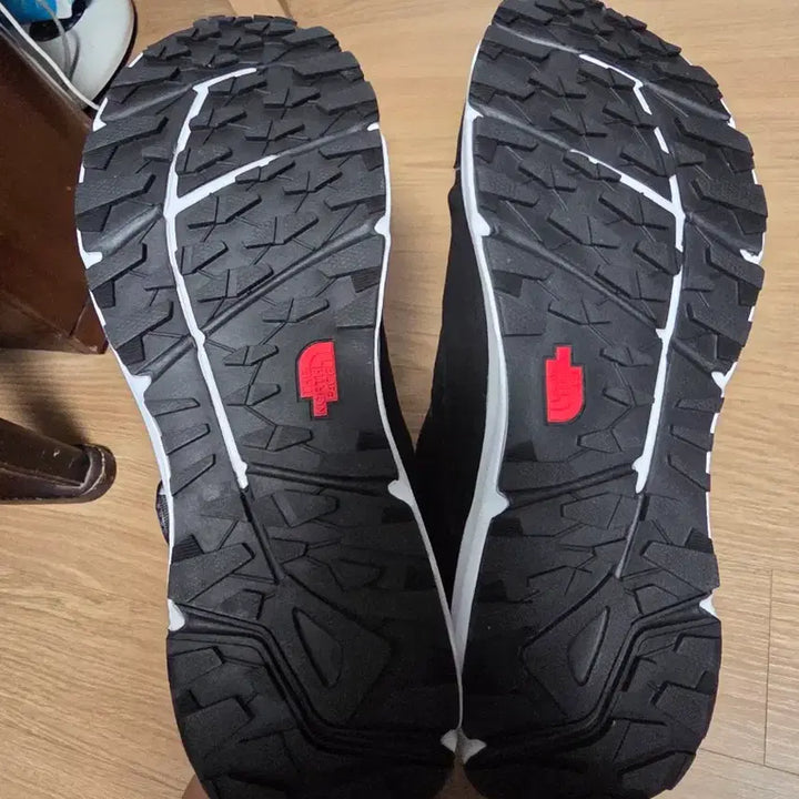 [BUNJANG] The North Face Boa Black Sneakers / 노스페이스 보아 블랙 운동화 새상품