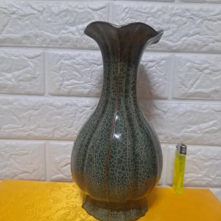 [BUNJANG] Goryeo Celadon Gold Wire Crackle Vase / 가요주병ㅡ감정서는 참고자료일뿐 믿지는 마셔요.