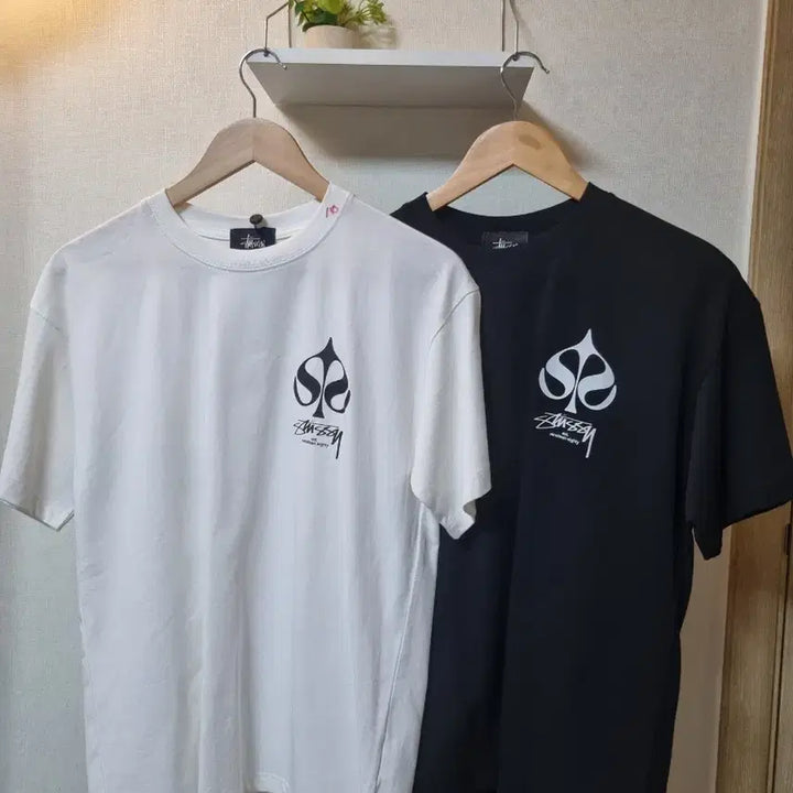 [SOLD OUT] 스투시 반팔티 블랙/화이트
