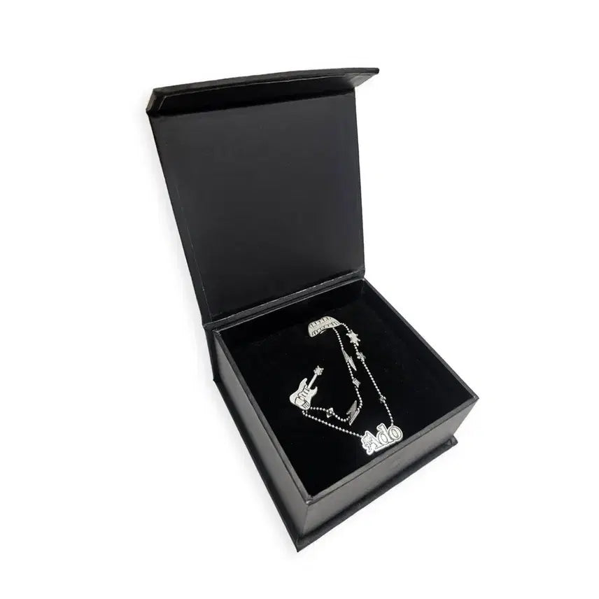 [BUNJANG] Ado 5th Anniversary Ear Cuff / ado 이어커프