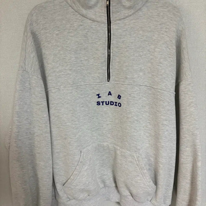 [BUNJANG] IAB STUDIO Half Zip-Up Sweatshirt / 아이앱 스튜디오 하프집업