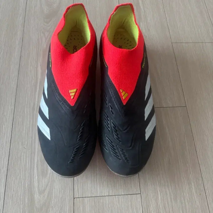 [SOLD OUT] 아디다스 프레데터 엘리트 FG 축구화