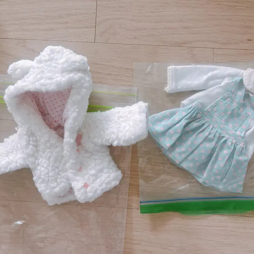 [BUNJANG] Jelly Piko Bear Hoodie Coat &amp; Mint Dot Dress Set / usd 젤리피코 곰돌이 후드 코트 / 민트 도트 원피스 세트