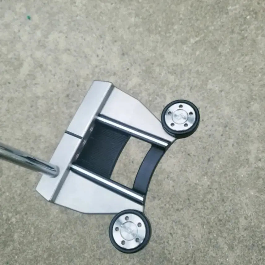 [BUNJANG] Scotty Cameron Futura 6M Putter 33-inch / 스카티카메론 푸츄라 6m 퍼터팝니다.