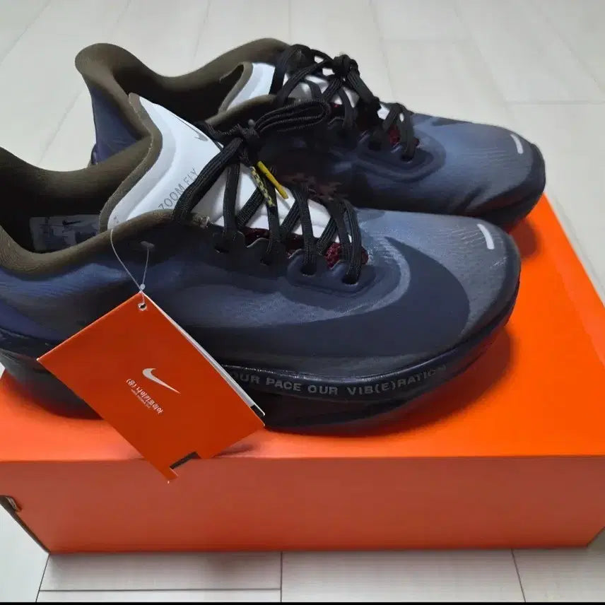 [SOLD OUT] 나이키 줌플라이6 260