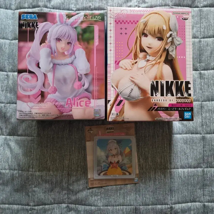 [BUNJANG] Goddess of Victory: Nikke Alice &amp; Viper Figure Bundle Set / 승리의 여신: (무료배송)니케 앨리스, 바이퍼 피규어 +하위상 판매합니다