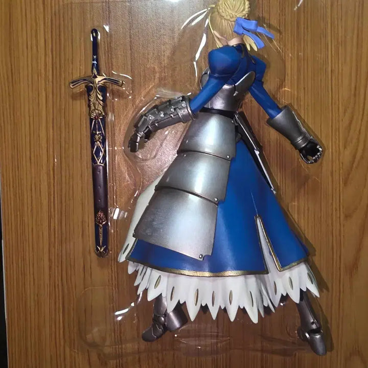 [BUNJANG] Fate/stay night Saber Figure (2006) / 페이트 스테이 나이트 세이버 피규어 예약품
