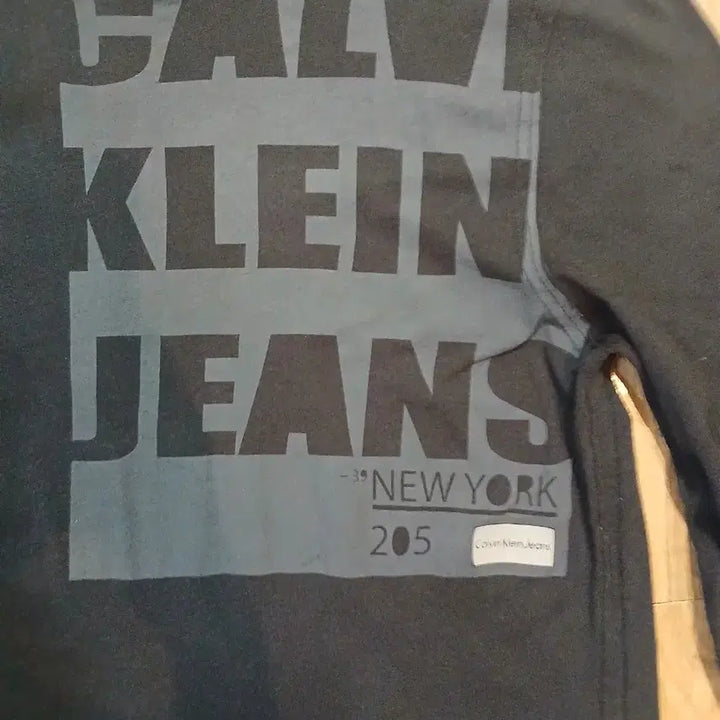 [BUNJANG] Calvin Klein Jeans Black Long Sleeve T-Shirt XL / 캘빈클라인진스 여름긴팔티 블랙/XL