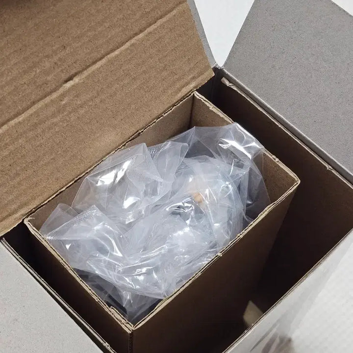[SOLD OUT] 주술회전0 고죠사토루 피규어 개봉 박스o