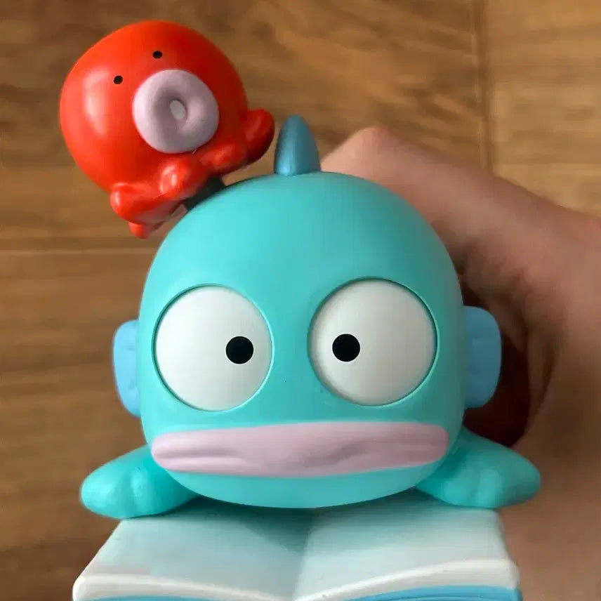 [BUNJANG] Sanrio Hangyodon Happy House Working Figure (Dreamland Bookworm) / 산리오 한교동 해피하우스 작동 피규어(꿈나라 독서왕)