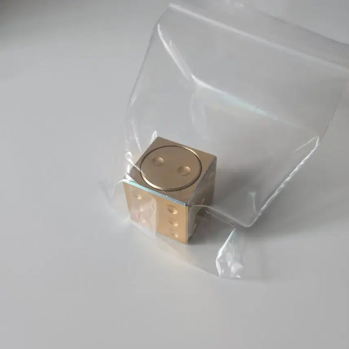 [BUNJANG] Golden Dice Fidget Spinner / 피젯스피너 행운의 황금 주사위