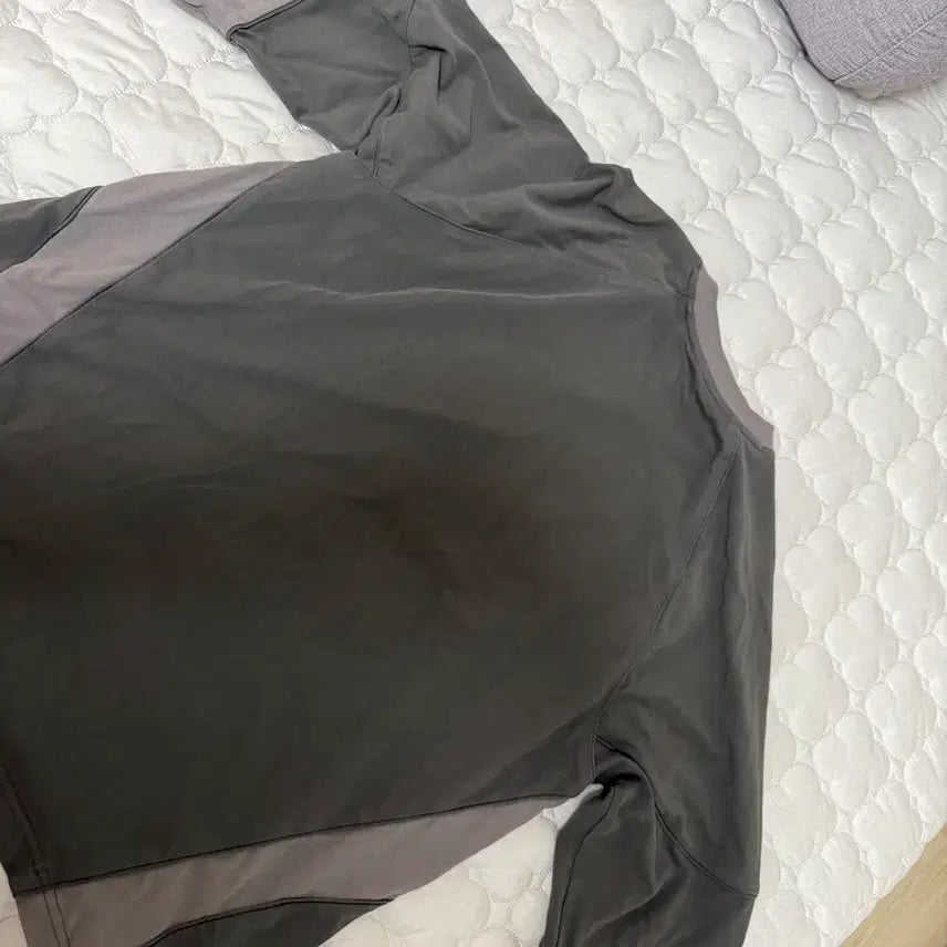 [SOLD OUT] 산산이거 롱슬리브