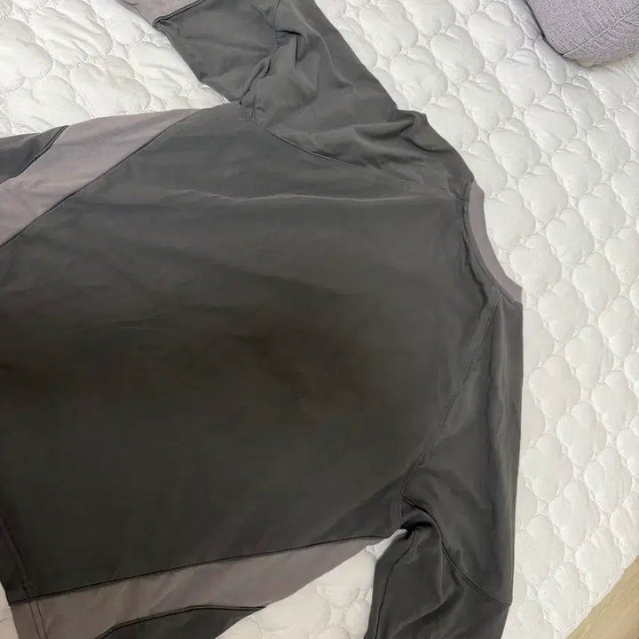 [SOLD OUT] 산산이거 롱슬리브
