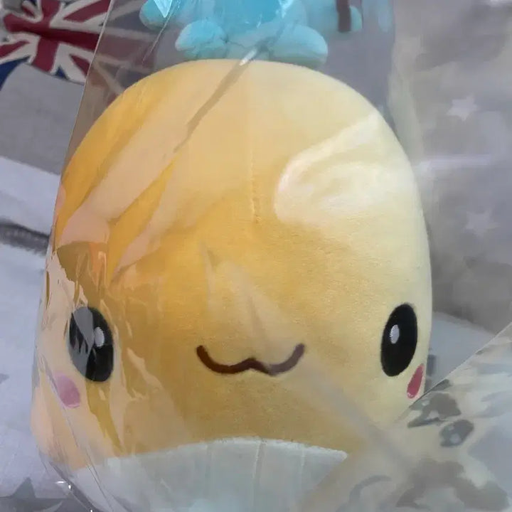 [BUNJANG] E-Mart Goryeoit Whale Plush 30x23cm / 이마트 고래잇 인형 30x23cm