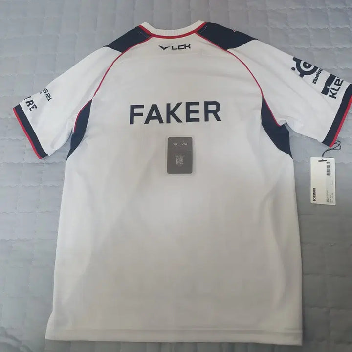 [BUNJANG] T1 Faker 26th Anniversary Commemorative Uniform Jersey (Size M) / [Ver.1] T1 26 유니폼 져지 페이커 마킹 M사이즈+포토카드