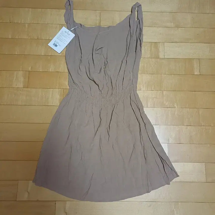 [BUNJANG] RENEJ Drape Shirring Mini Dress (Beige, One Size) / 미착용 RENEJ 드레이프 셔링 드레스 판매합니다