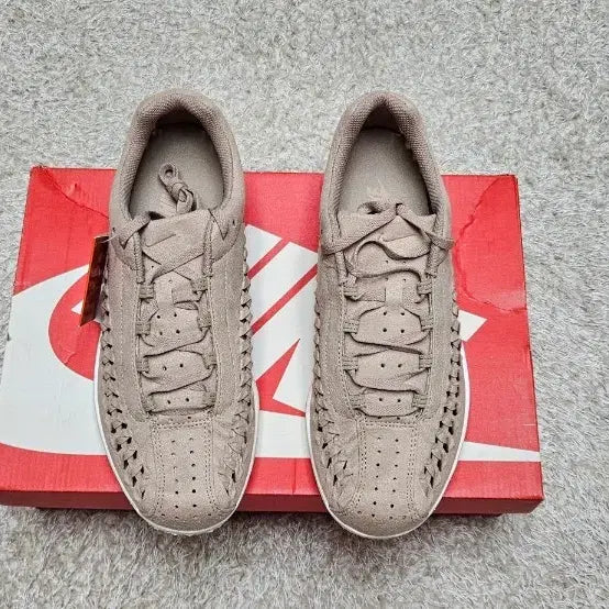 [SOLD OUT] 나이키우븐 280