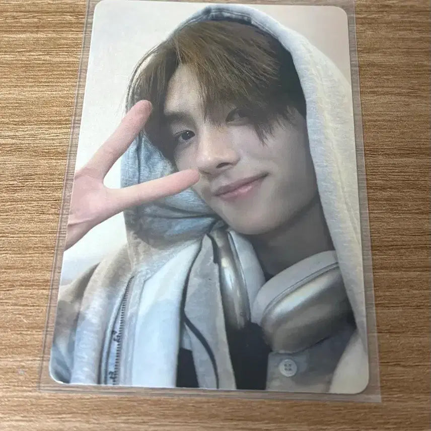 [BUNJANG] TWS Youngjae Photocard / TWS 후드영재