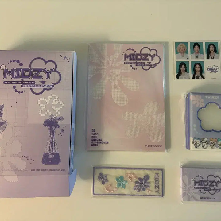 [BUNJANG] ITZY Official Fanclub MIDZY 5th Gen Kit (Excludes Membership Card) / ITZY(있지) 팬클럽 믿지 5기 키트