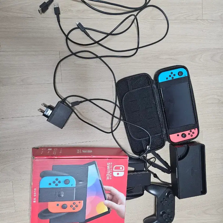 [BUNJANG] Nintendo OLED Console with Pro Controller - Full Box Set / 닌텐도 oled 풀박스 박스,프로콘 포함 안전결제 불가(아직 파는중)