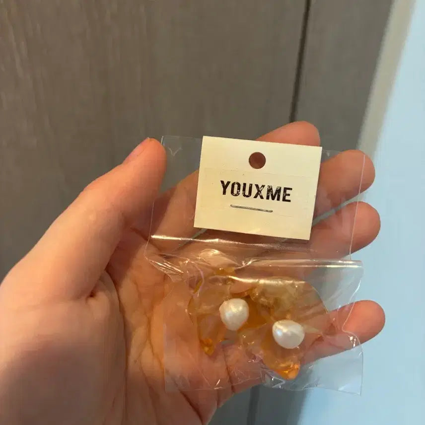 [SOLD OUT] YOUXME 진주 포인트 오렌지 귀걸이(미착용)