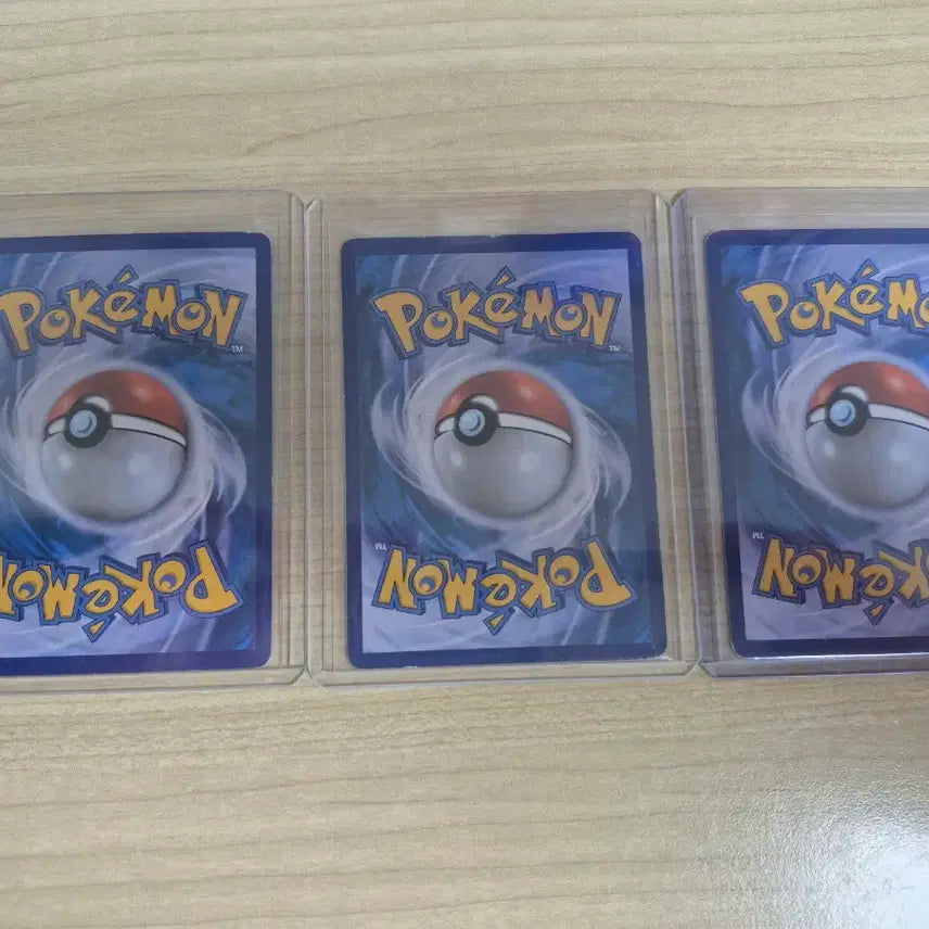 [BUNJANG] Pokemon Card Vaporeon V &amp; Espeon V Special Illustration Rare / 포켓몬카드 샤미드, 에브이, 블래키 특일 팝니다