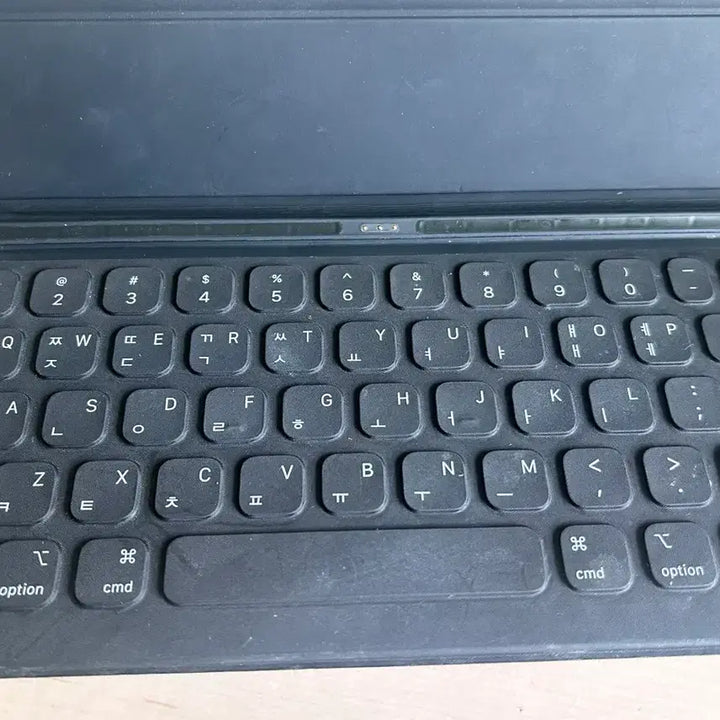 [BUNJANG] Apple Genuine Keyboard Folio for iPad 7th, 8th, 9th Gen &amp; Air 3rd Gen / 아이패드 7,8,9세대/air 3세대용 정품 키보드커버
