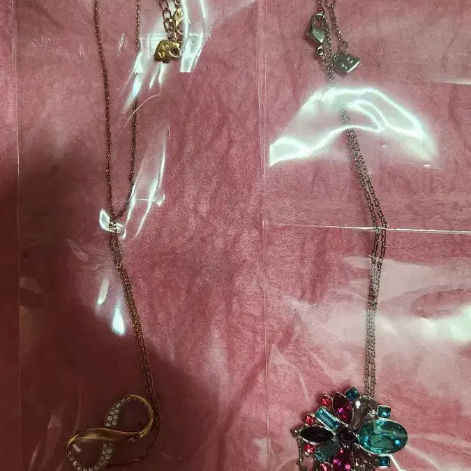 [BUNJANG] Swarovski Infinity &amp; Flower Design Necklace Set with Bonus Bracelet / 스와로브스키 목걸이 2개 세트일괄 팔찌서비스