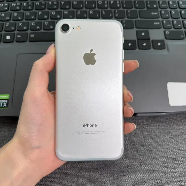 [BUNJANG] Apple iPhone 7 32GB (Refurbished, A-Grade) / G6 a급 아이폰7 32기가 무음