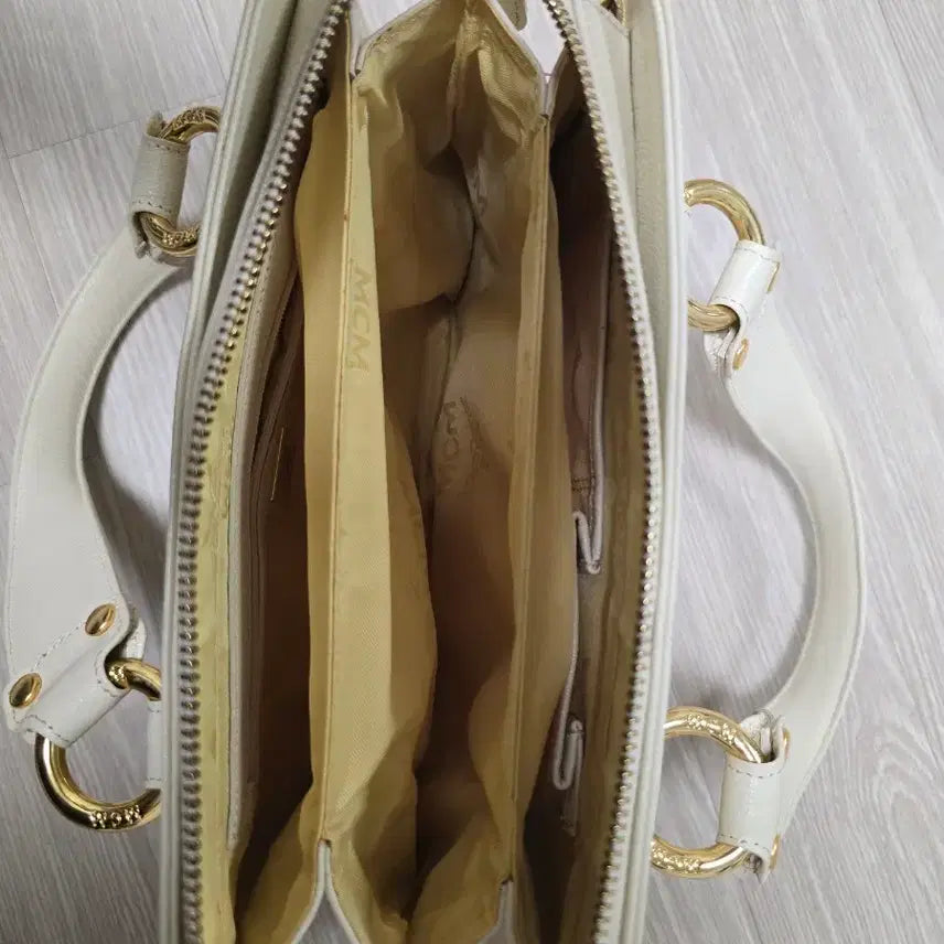 [BUNJANG] MCM Ivory Tote Bag M2904 / MCM 토트백 아이보리 M2904