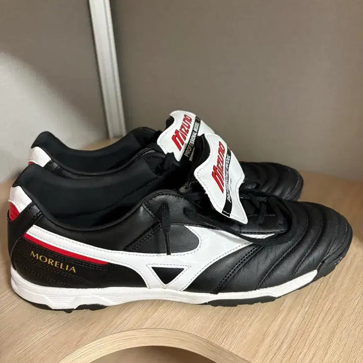 [BUNJANG] Mizuno Morelia 2 Pro AS Futsal Shoes / 미즈노 모렐리아2 프로 AS 풋살화