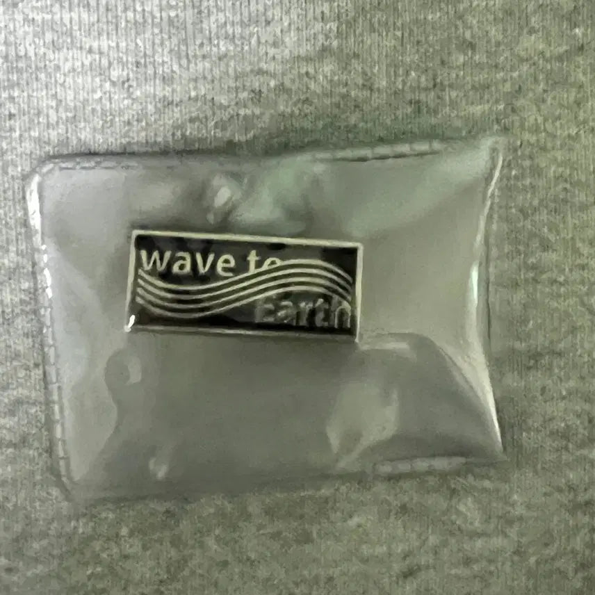 [BUNJANG] Wave to Earth Limited Edition Badge / 웨이브 투 어스(wave to earth) 한정판 뱃지