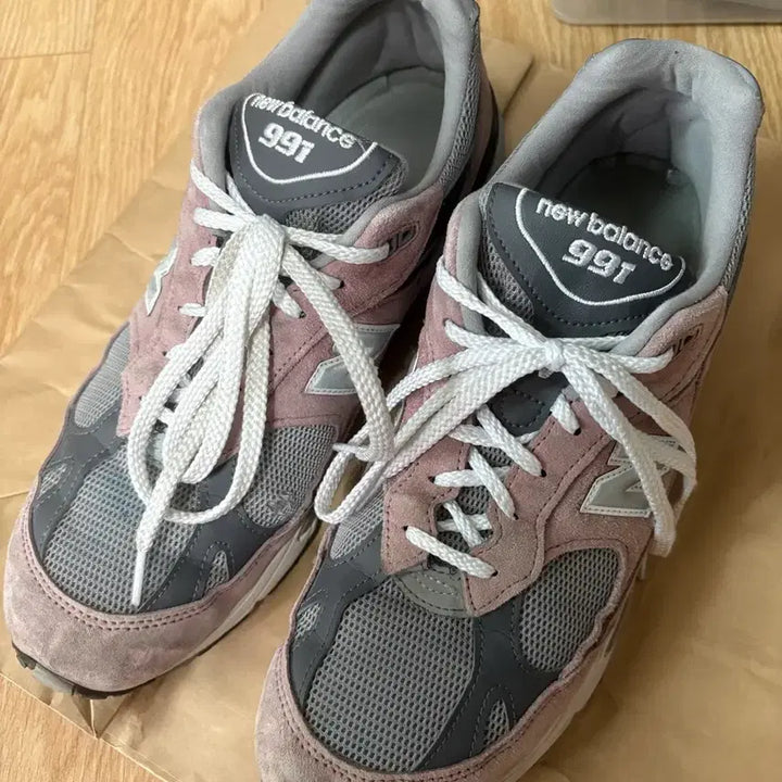 [BUNJANG] New Balance 991 Pink Sneakers / 뉴발란스 991 핑크