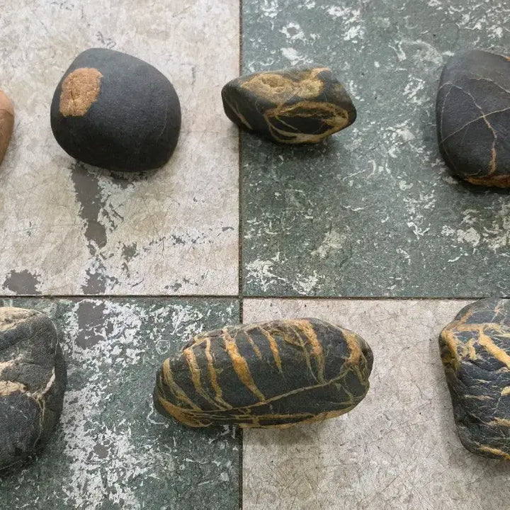 [BUNJANG] Collection of 19 Scholar Stones / 수석 괴석, 평원석, 문양석, 수반석, 좌대석 등 19점