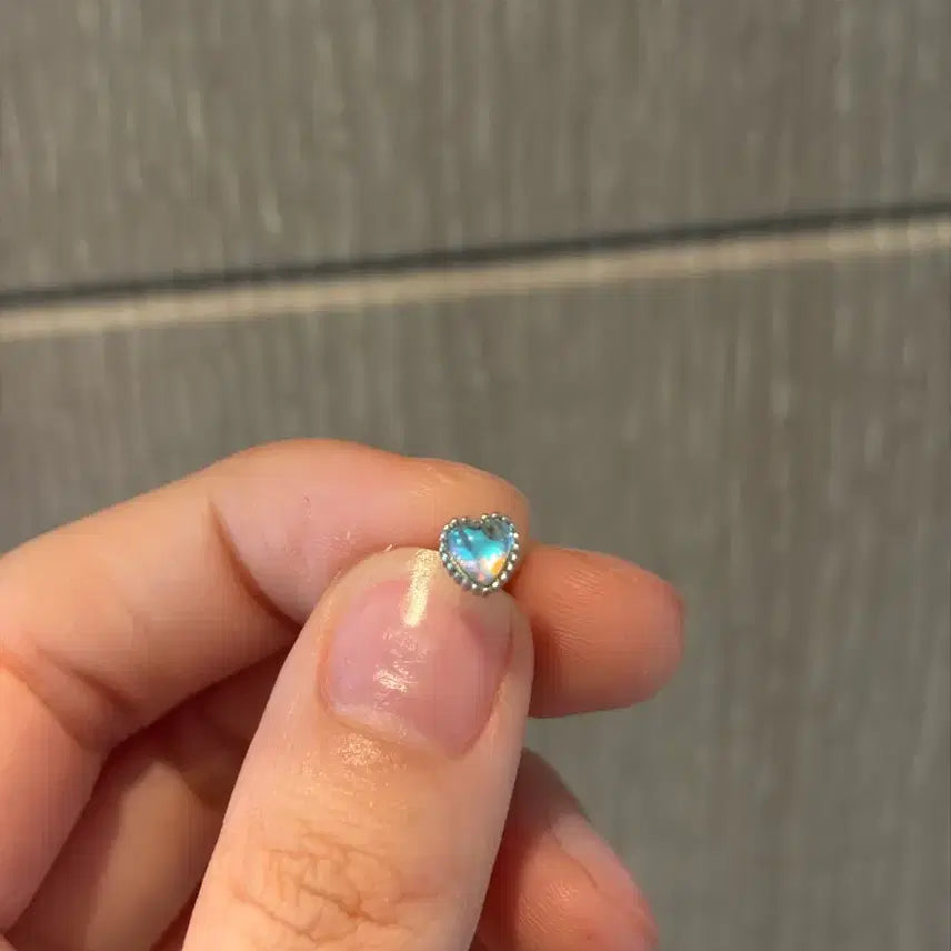 [SOLD OUT] 루미에르 하트 오팔 피어싱(미착용)