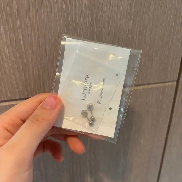 [SOLD OUT] 루미에르 하트 오팔 피어싱(미착용)