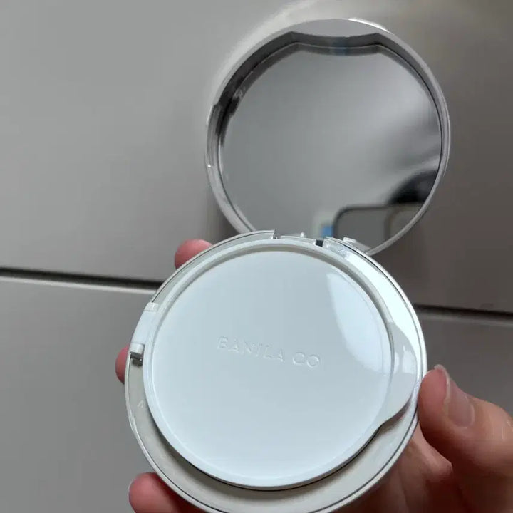 [BUNJANG] Banila Co MLBB Collaboration White Cushion SPF50+ PA++++ 21 Ivory / 바닐라코 MLBB 콜라보 화이트 쿠션21아이보리